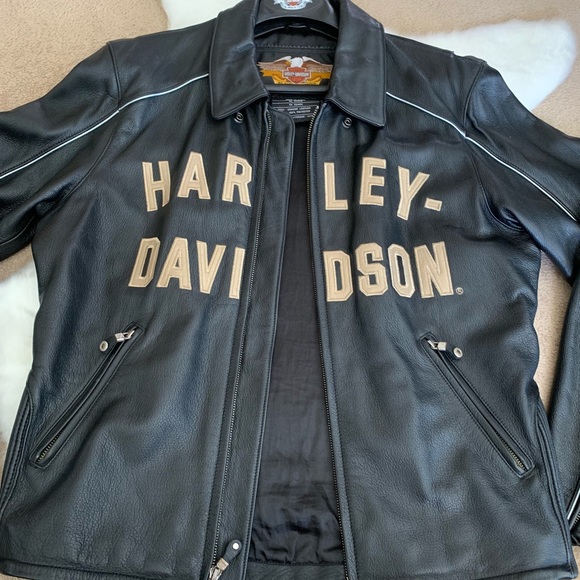 Harley-Davidson Other - Harley davidson  Mens leather jacket medium